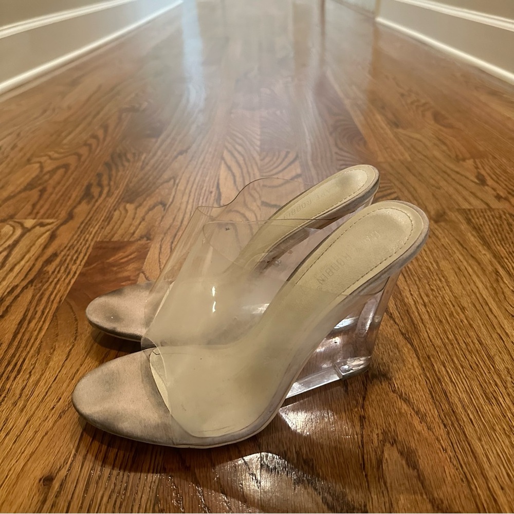 Clear wedges